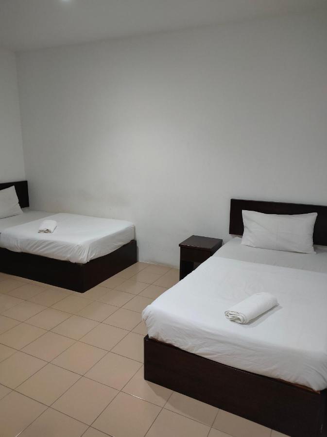 טלוק אינטן Hotel Star Inn מראה חיצוני תמונה