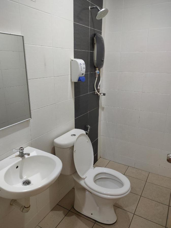 טלוק אינטן Hotel Star Inn מראה חיצוני תמונה