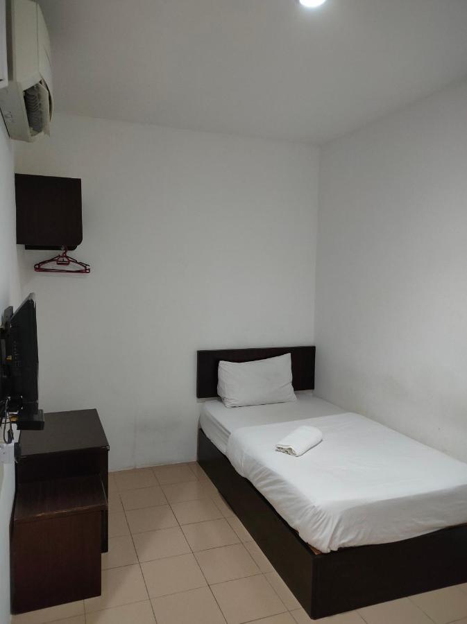 טלוק אינטן Hotel Star Inn מראה חיצוני תמונה