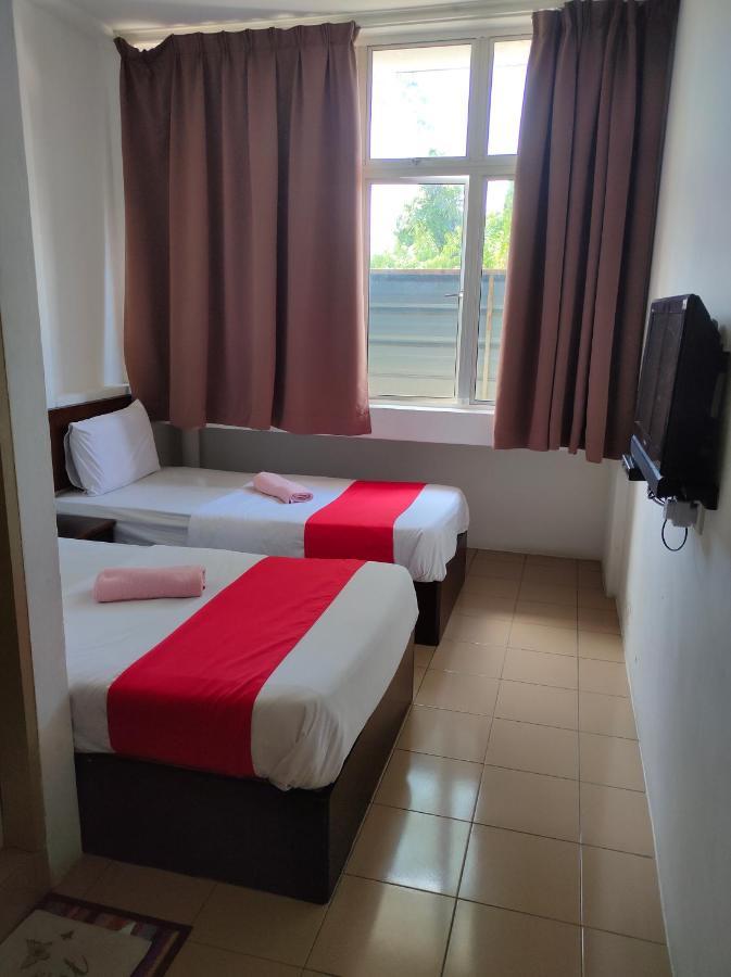 טלוק אינטן Hotel Star Inn מראה חיצוני תמונה